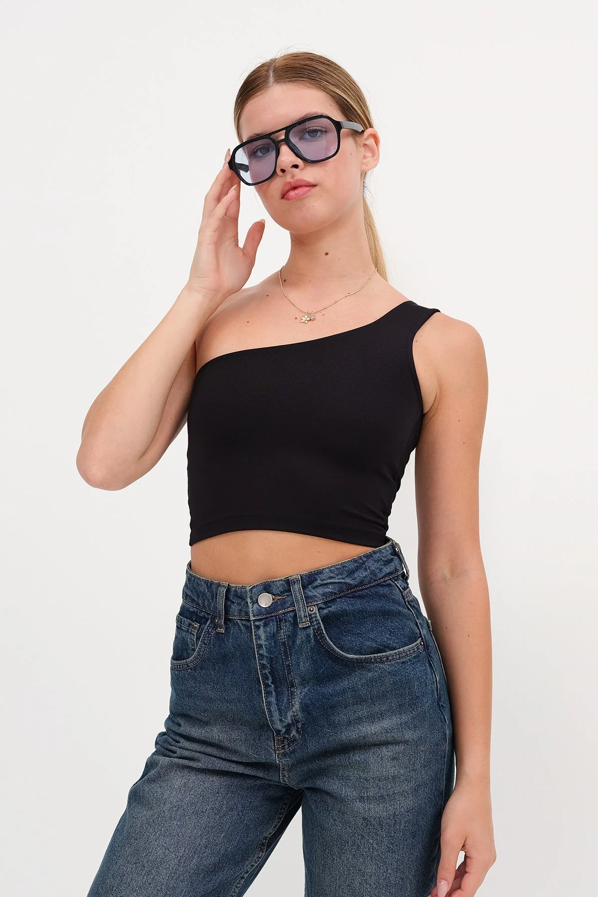 One-Shoulder Crop Bustier - Image 15