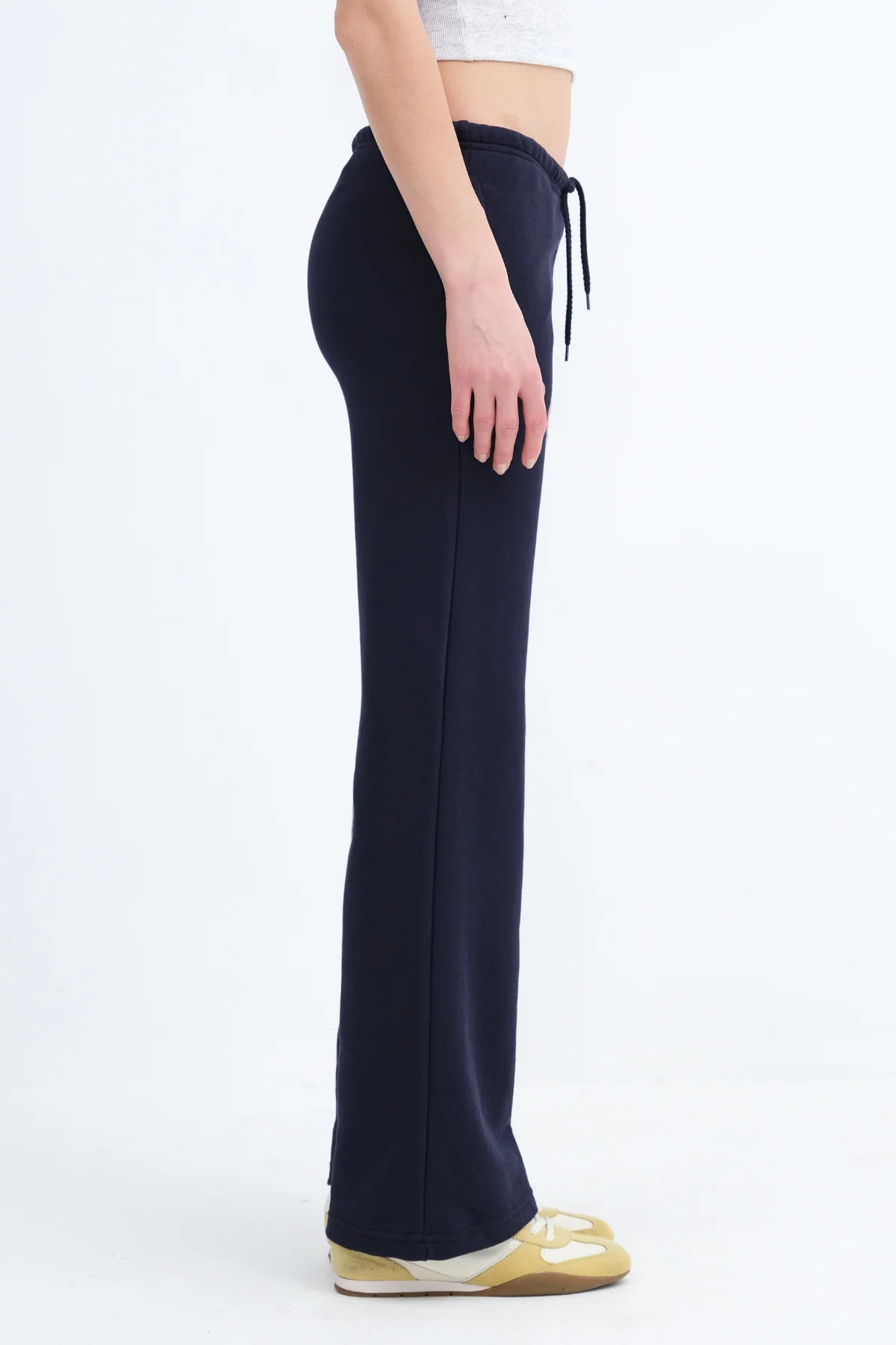 Pocketed Wide Leg Sweatpants - Image 22