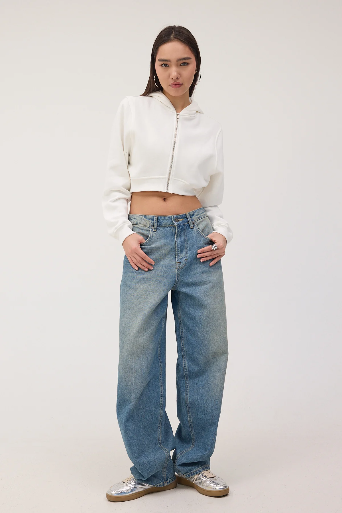 Raised Hooded Crop Sweatshirt - Image 6
