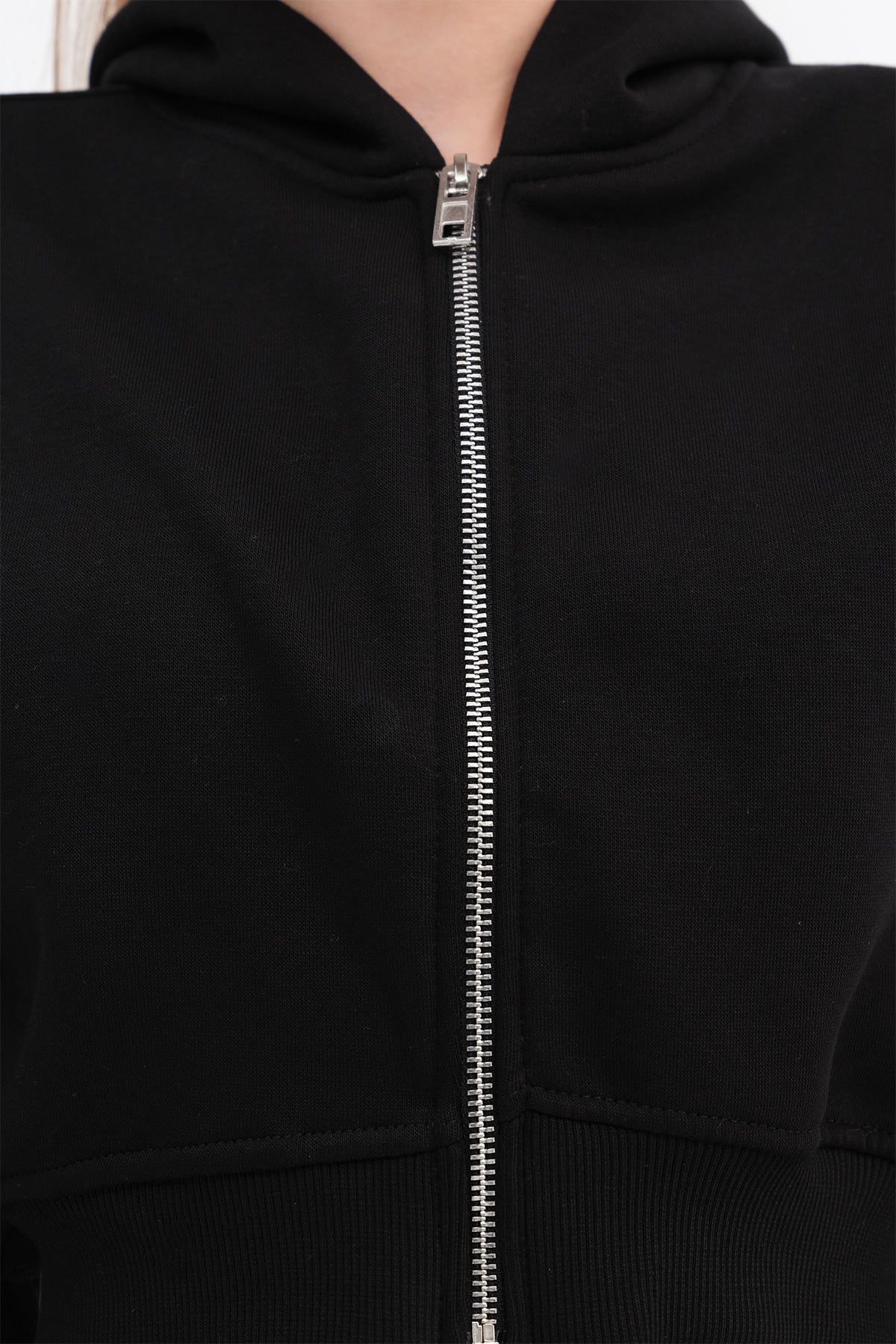 Raised Hooded Crop Sweatshirt - Image 60
