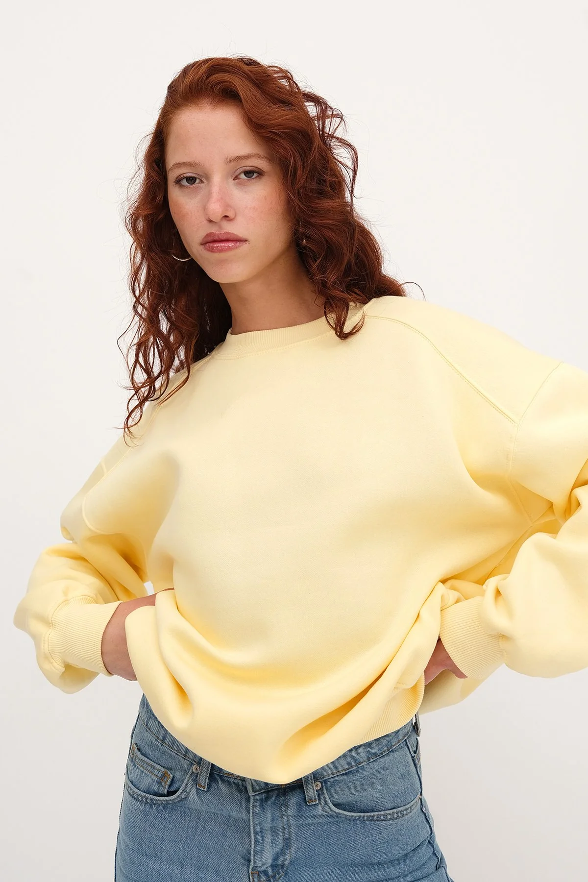Round Neck Basic Sweatshirt - Image 35
