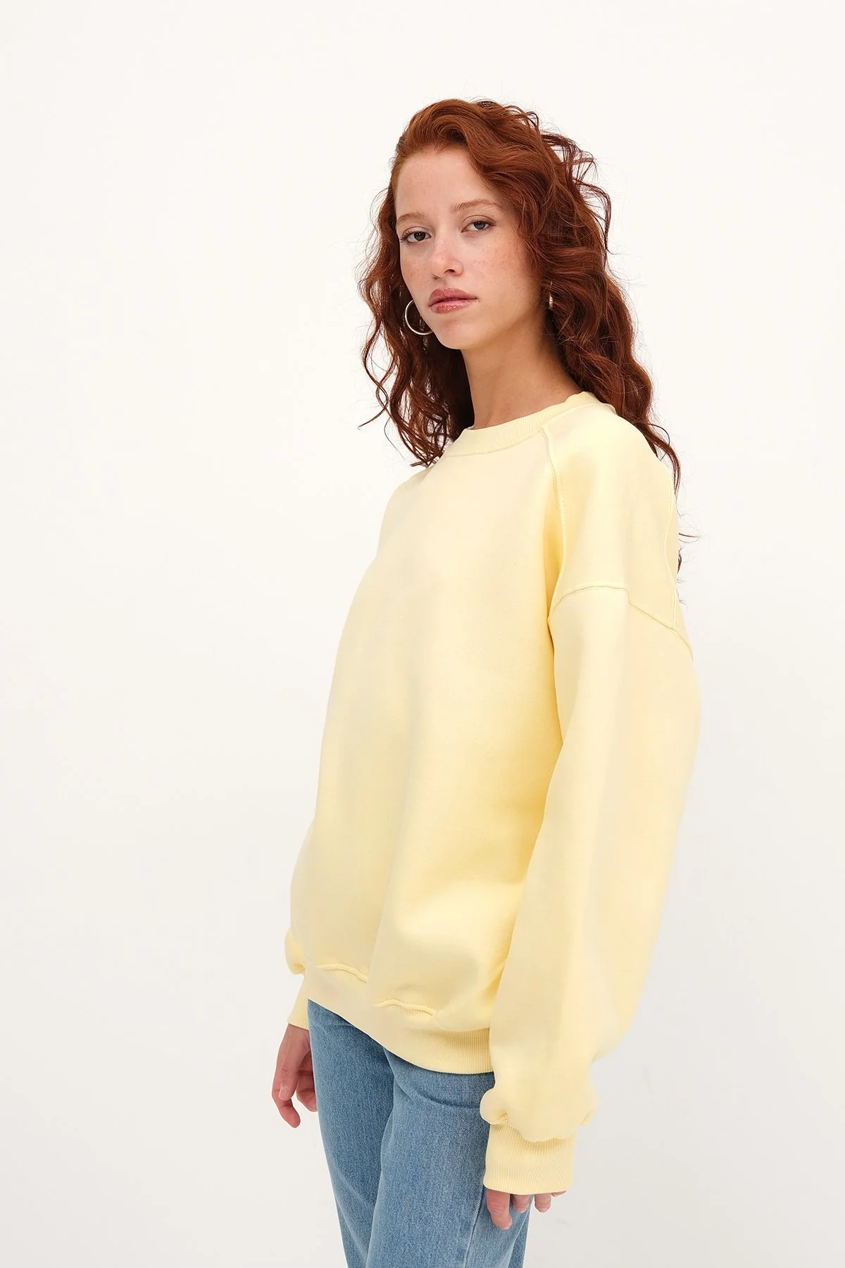 Round Neck Basic Sweatshirt - Image 39