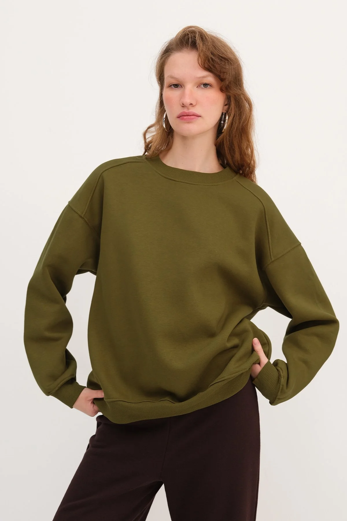 Round Neck Basic Sweatshirt - Image 49