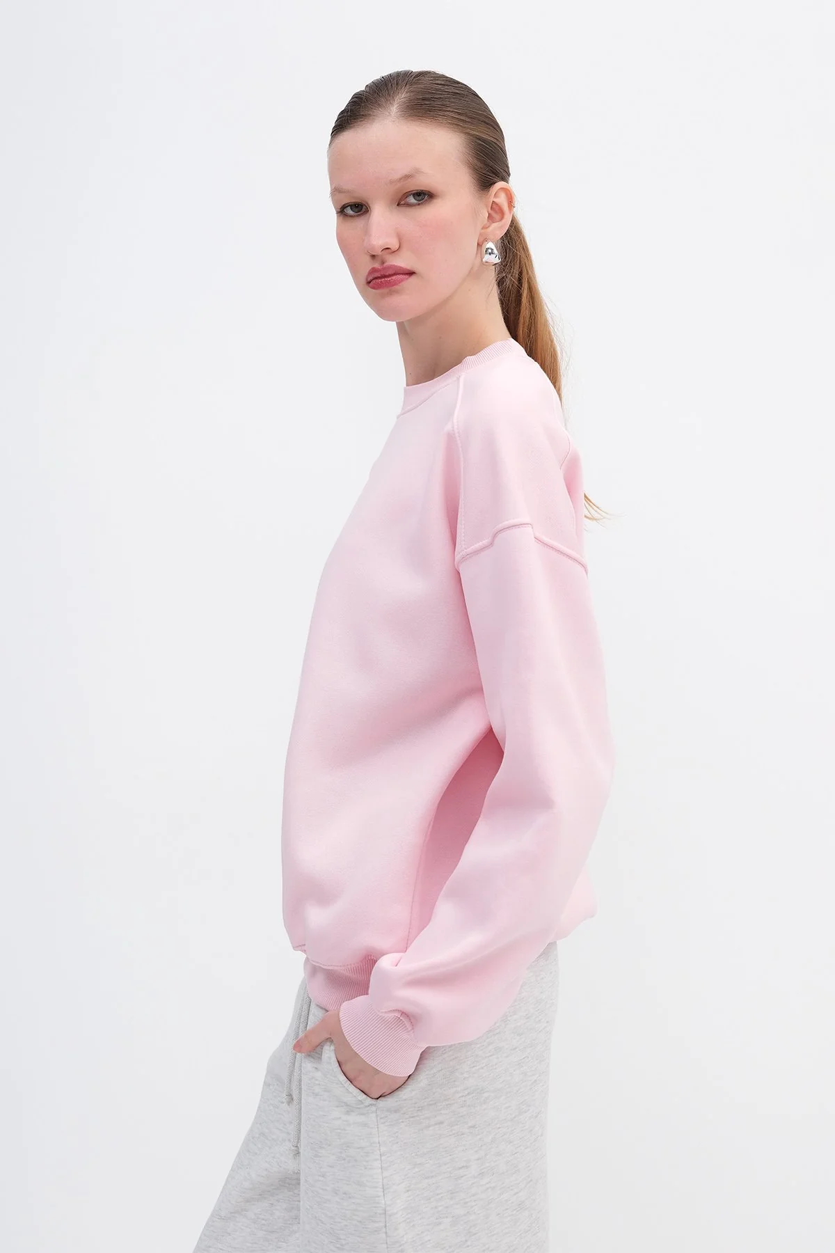 Round Neck Basic Sweatshirt - Image 57