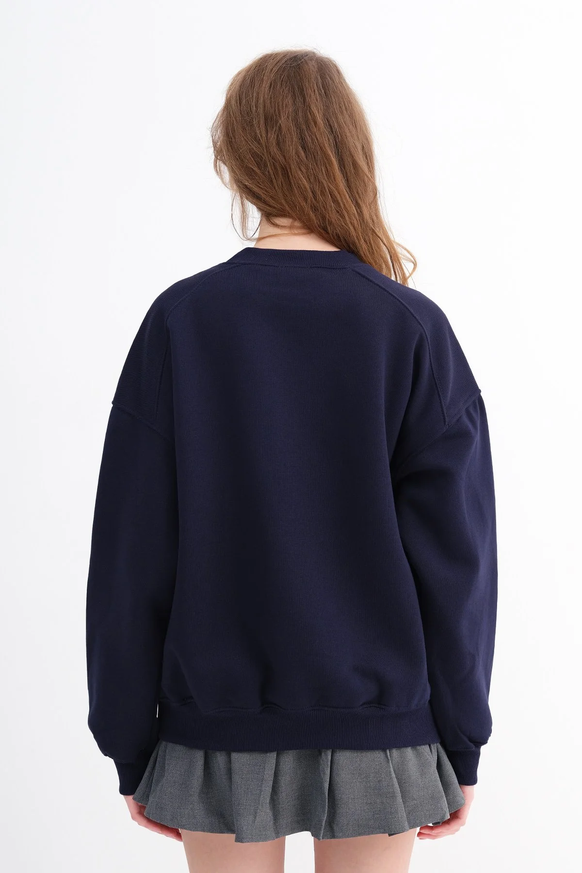 Round Neck Basic Sweatshirt - Image 72