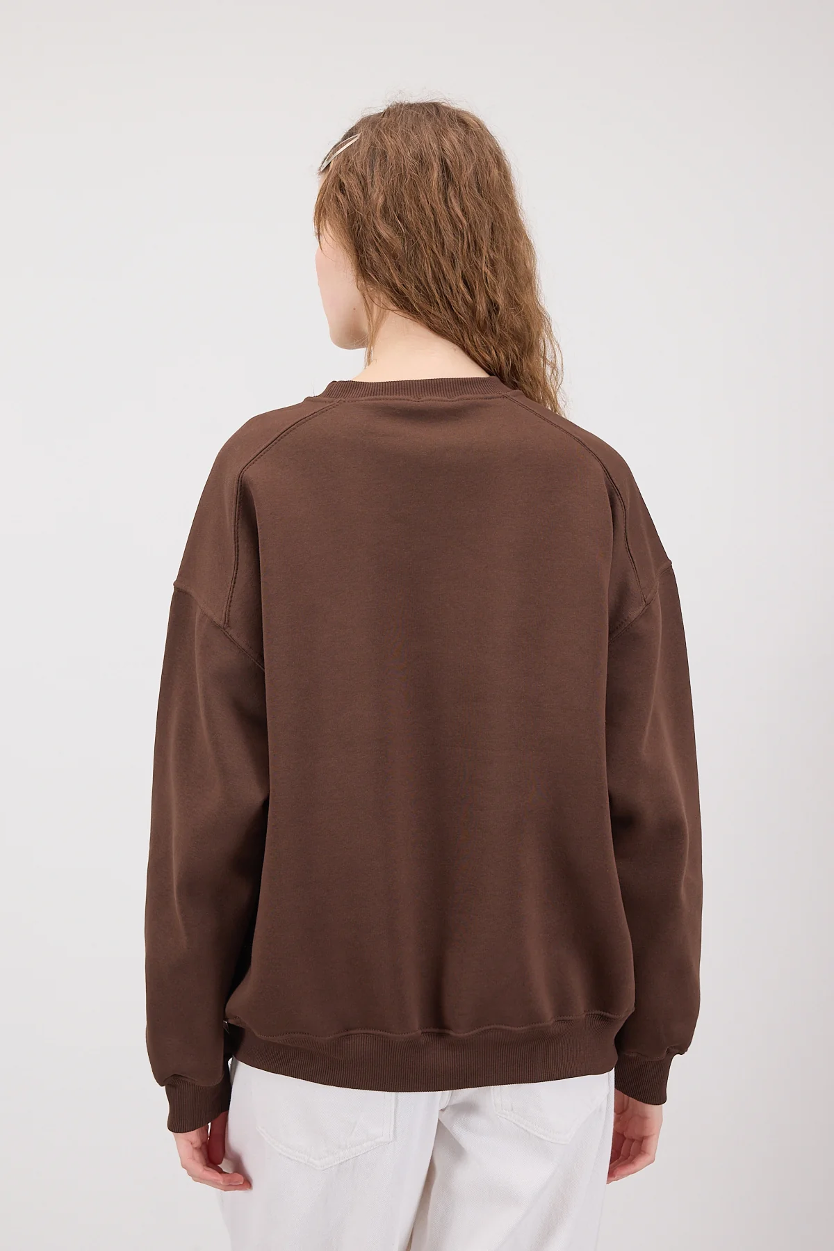 Round Neck Basic Sweatshirt - Image 8