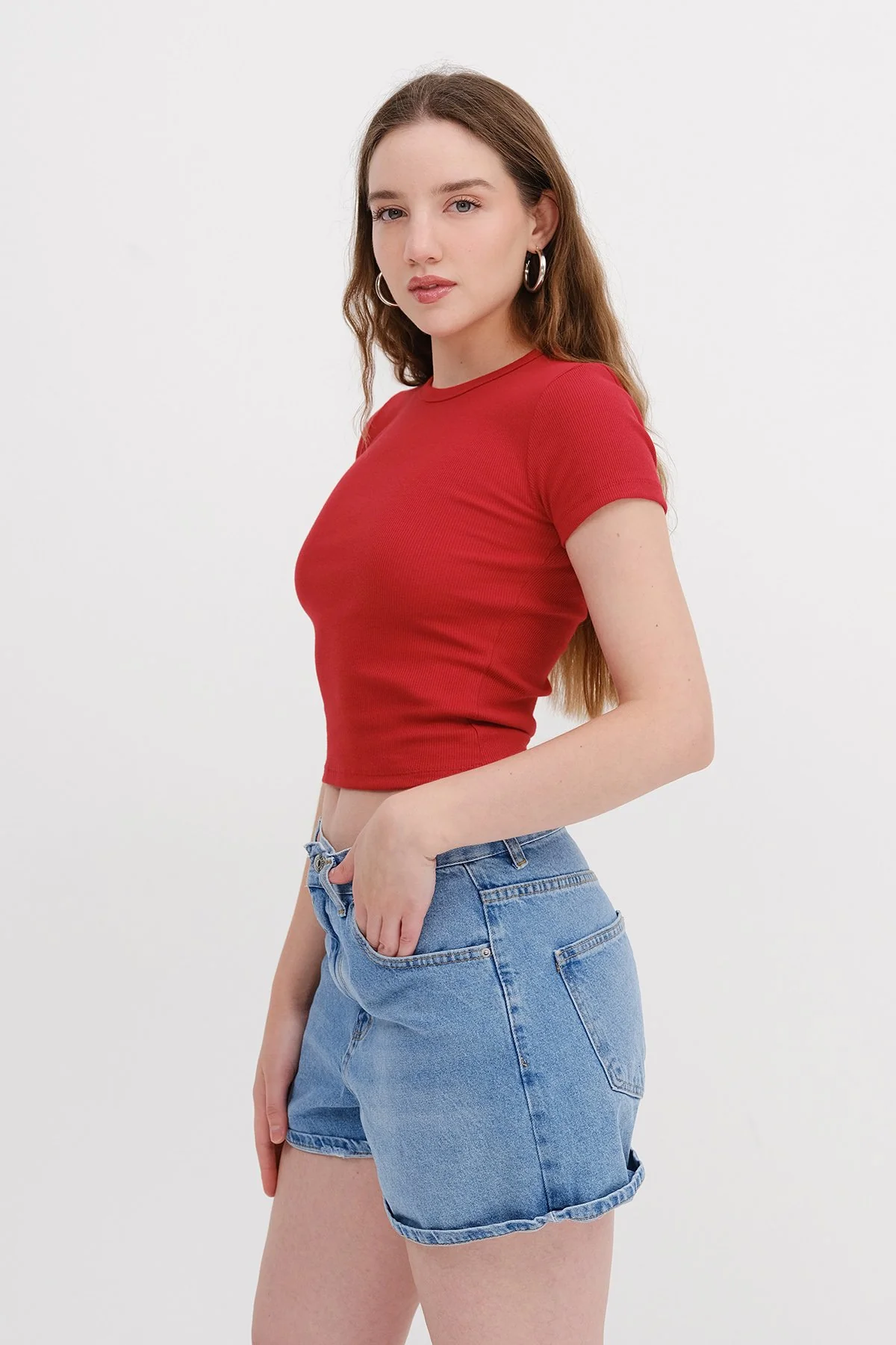 Round Neck Basic T-shirt - Image 10