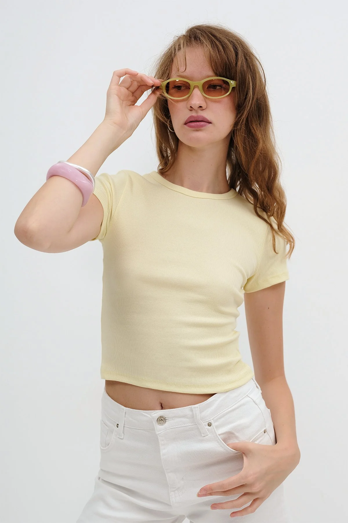 Round Neck Basic T-shirt - Image 15