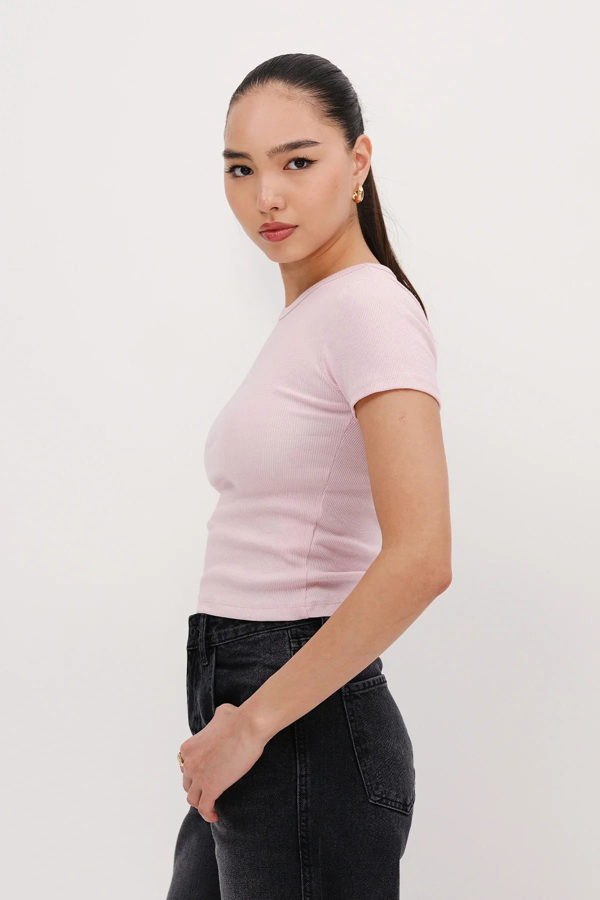 Round Neck Basic T-shirt - Image 22