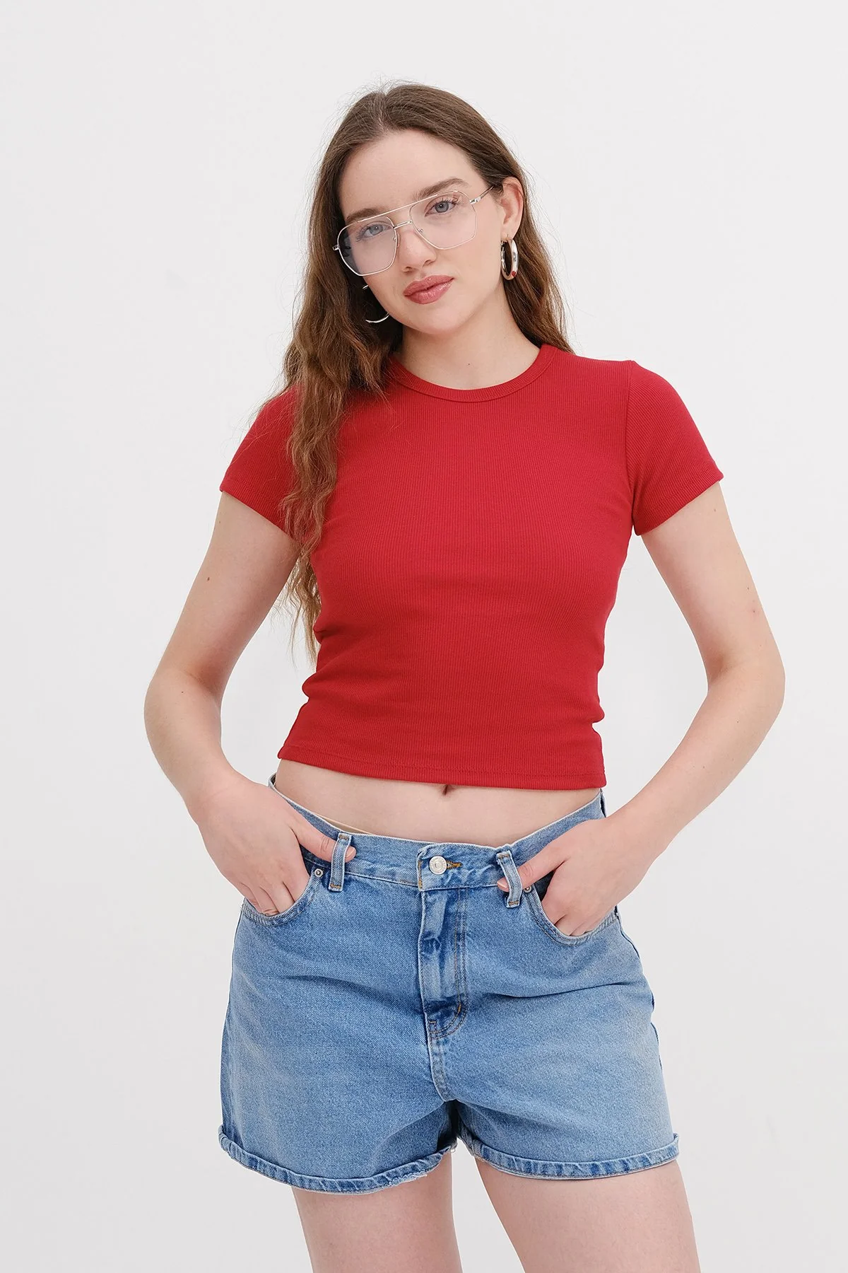 Round Neck Basic T-shirt - Image 3
