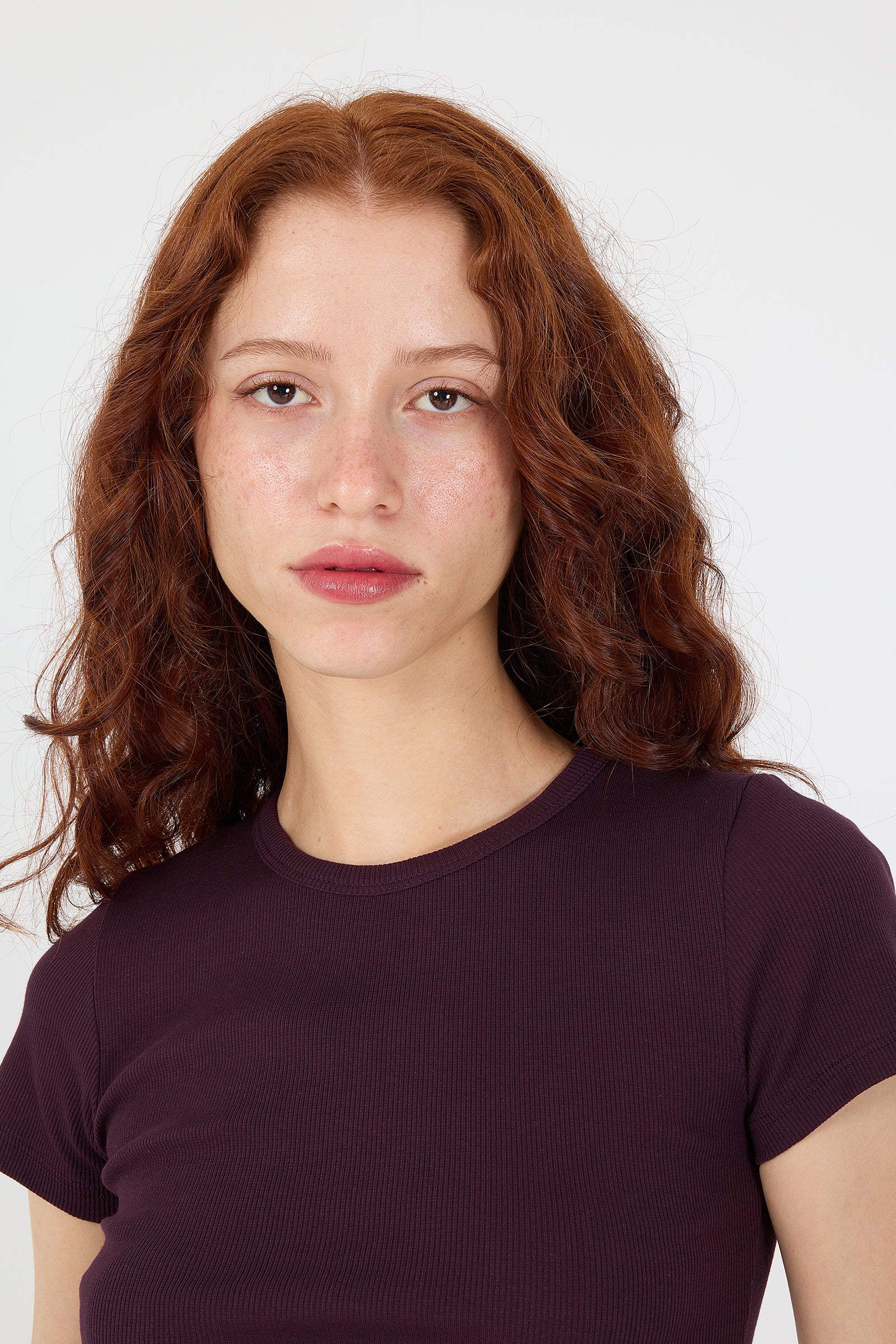 Round Neck Basic T-shirt - Image 47