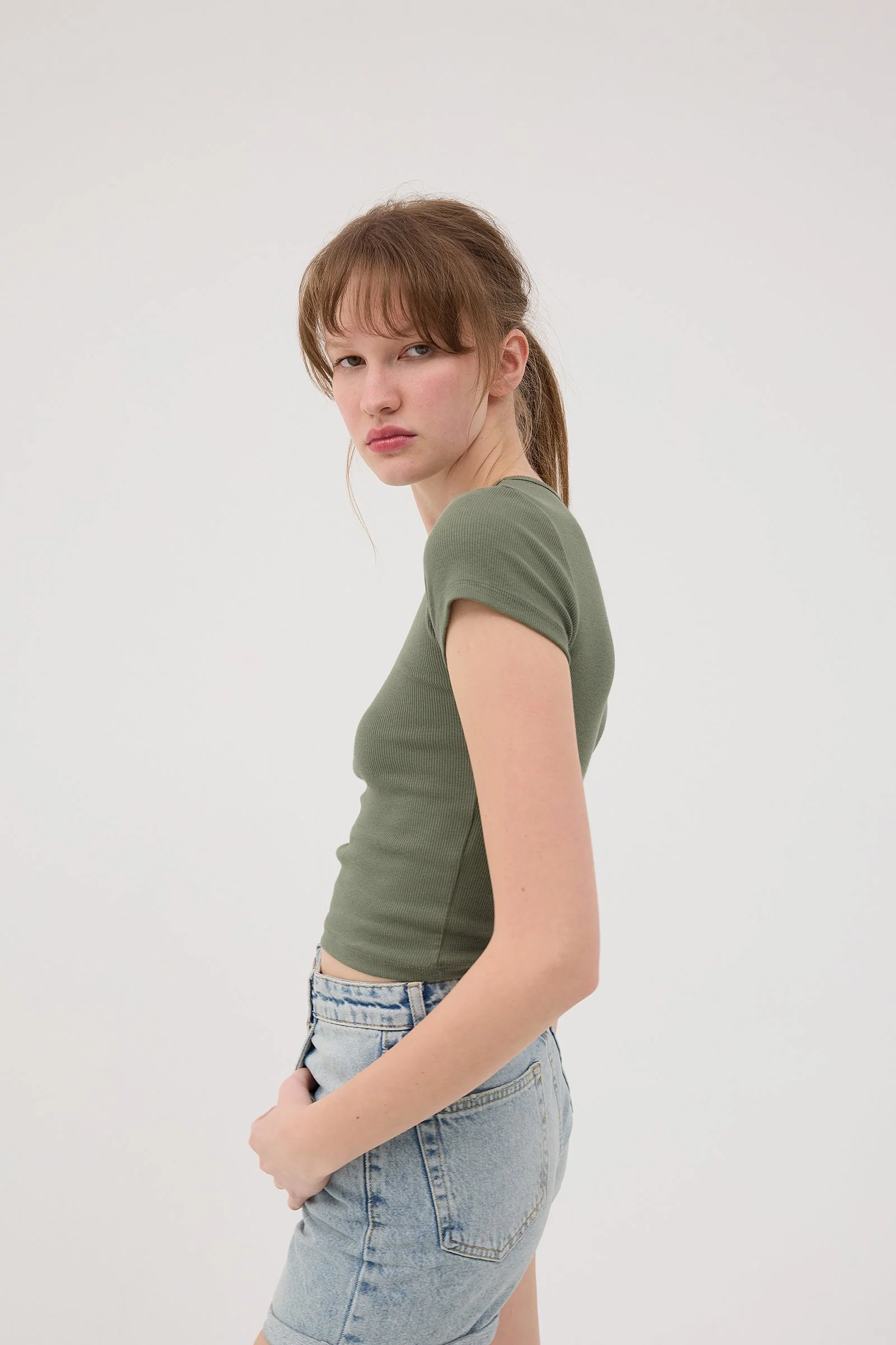 Round Neck Basic T-shirt - Image 50