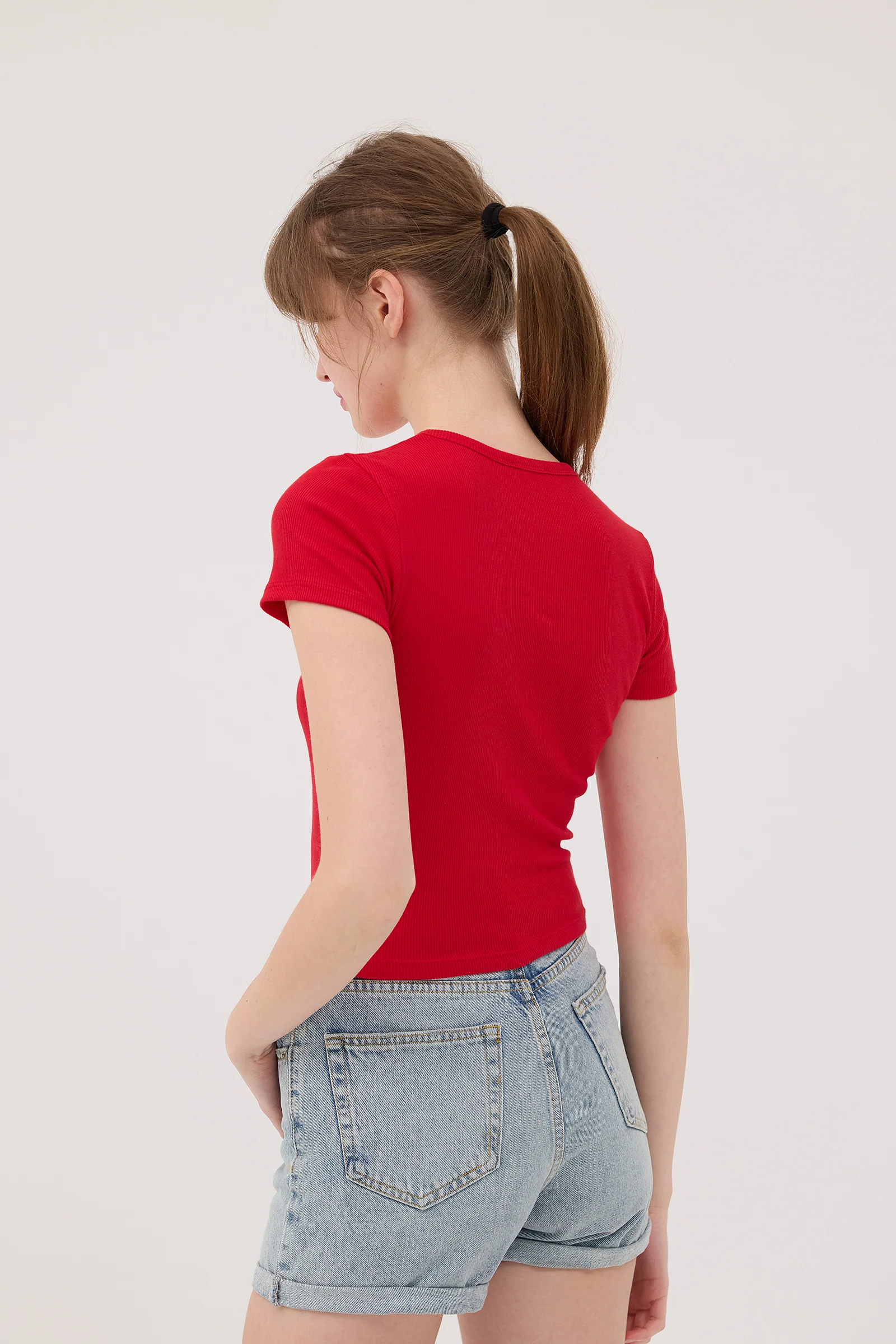 Round Neck Basic T-shirt - Image 59