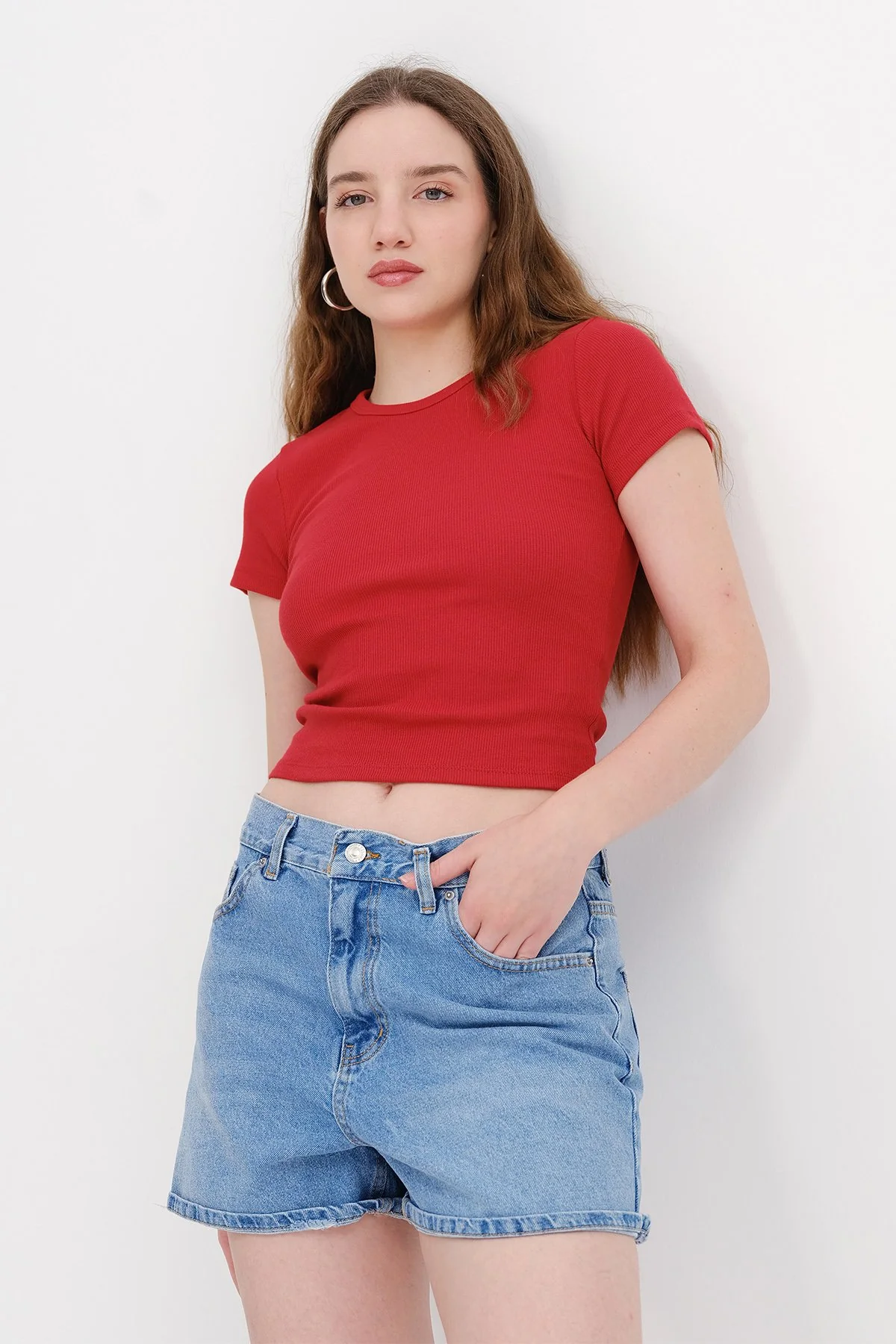 Round Neck Basic T-shirt - Image 6