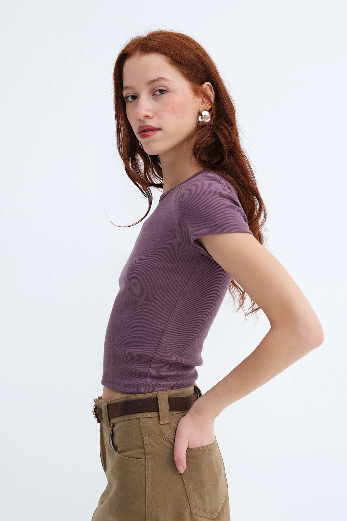 Round Neck Basic T-shirt - Image 9