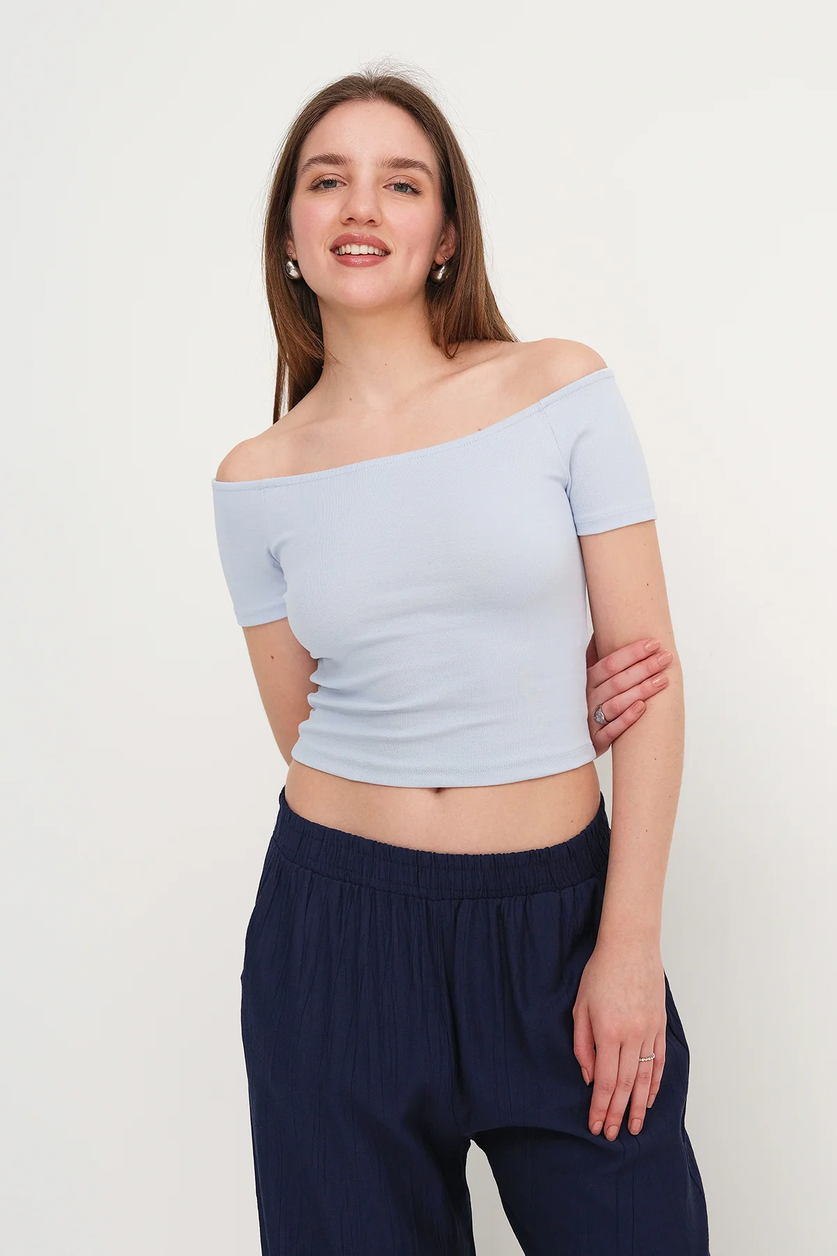 Short Sleeve Basic T-shirt - Image 19