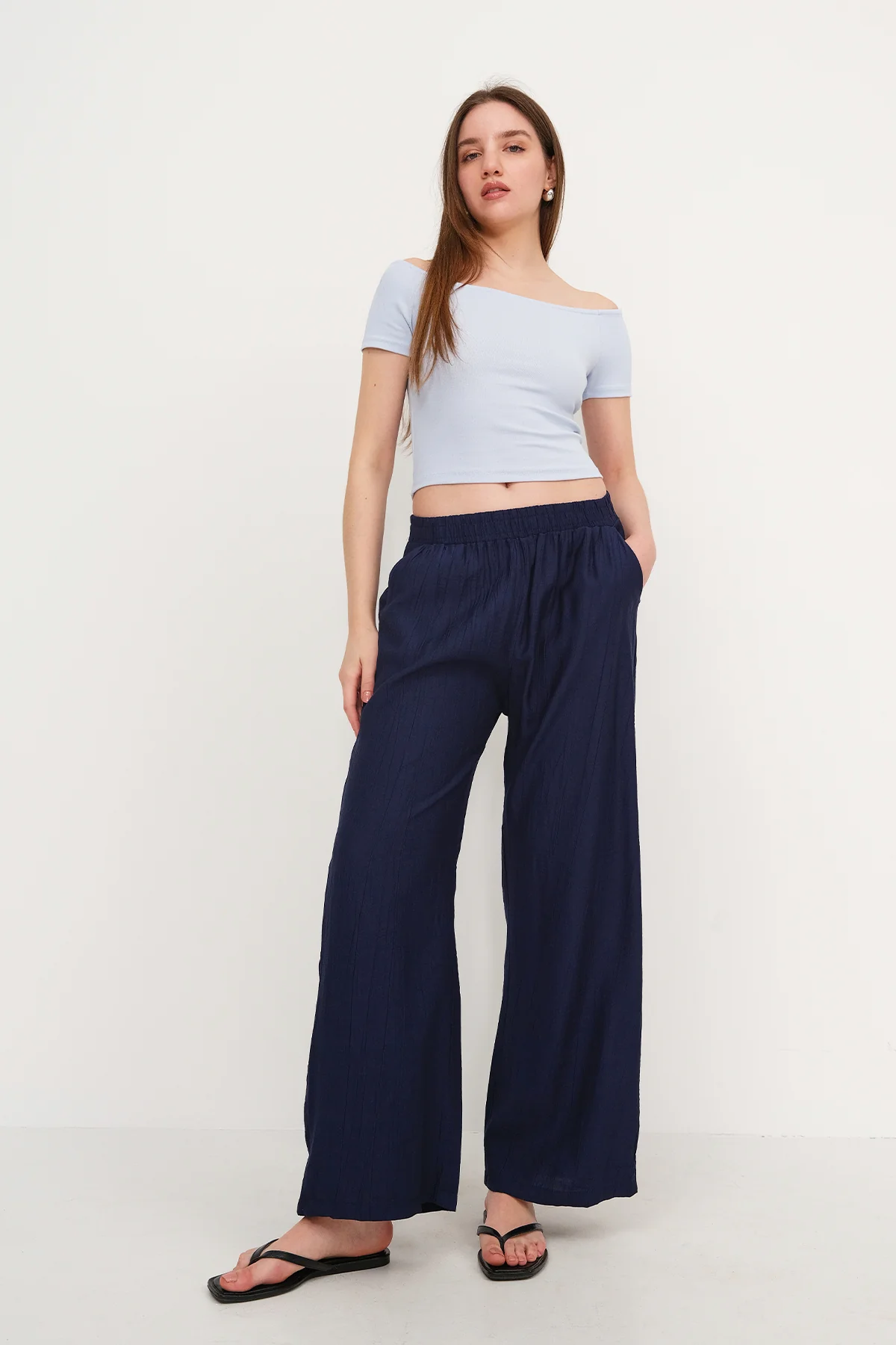 Short Sleeve Basic T-shirt - Image 23