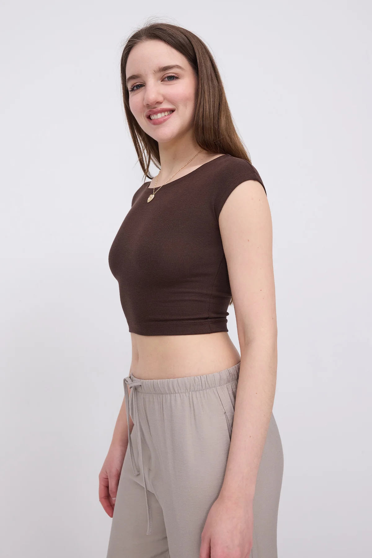 Sleeveless Crop Tank Top - Image 12