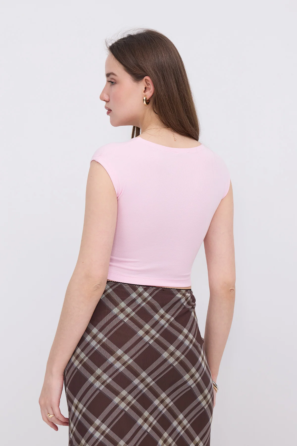 Sleeveless Crop Tank Top - Image 17