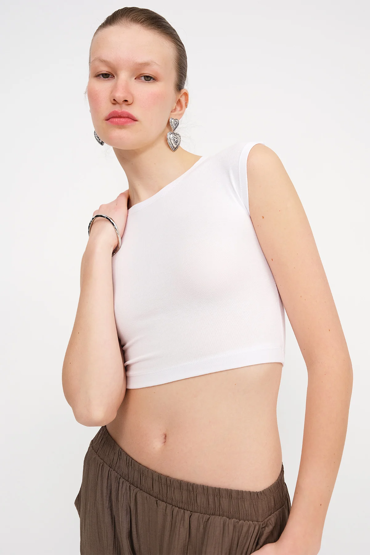 Sleeveless Crop Tank Top - Image 31