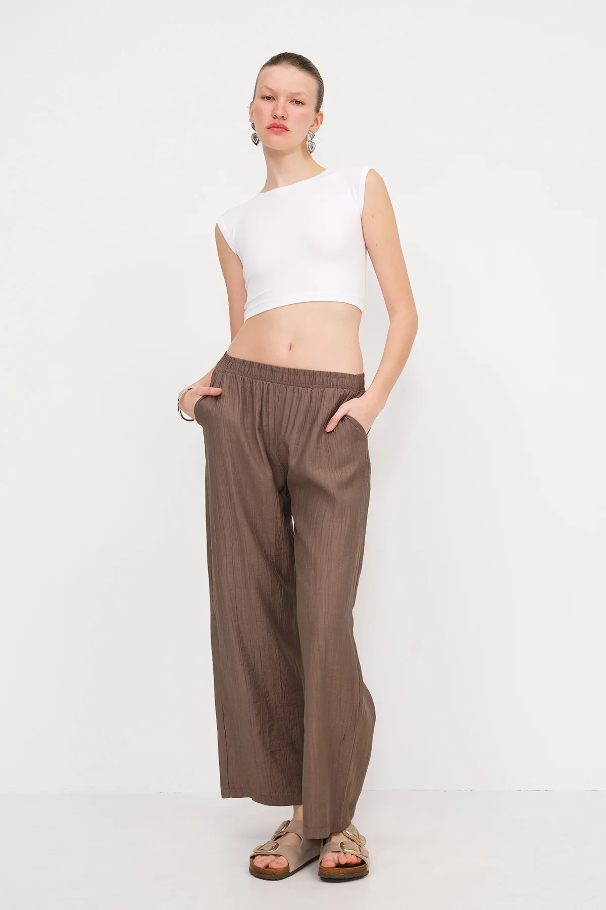 Sleeveless Crop Tank Top - Image 32
