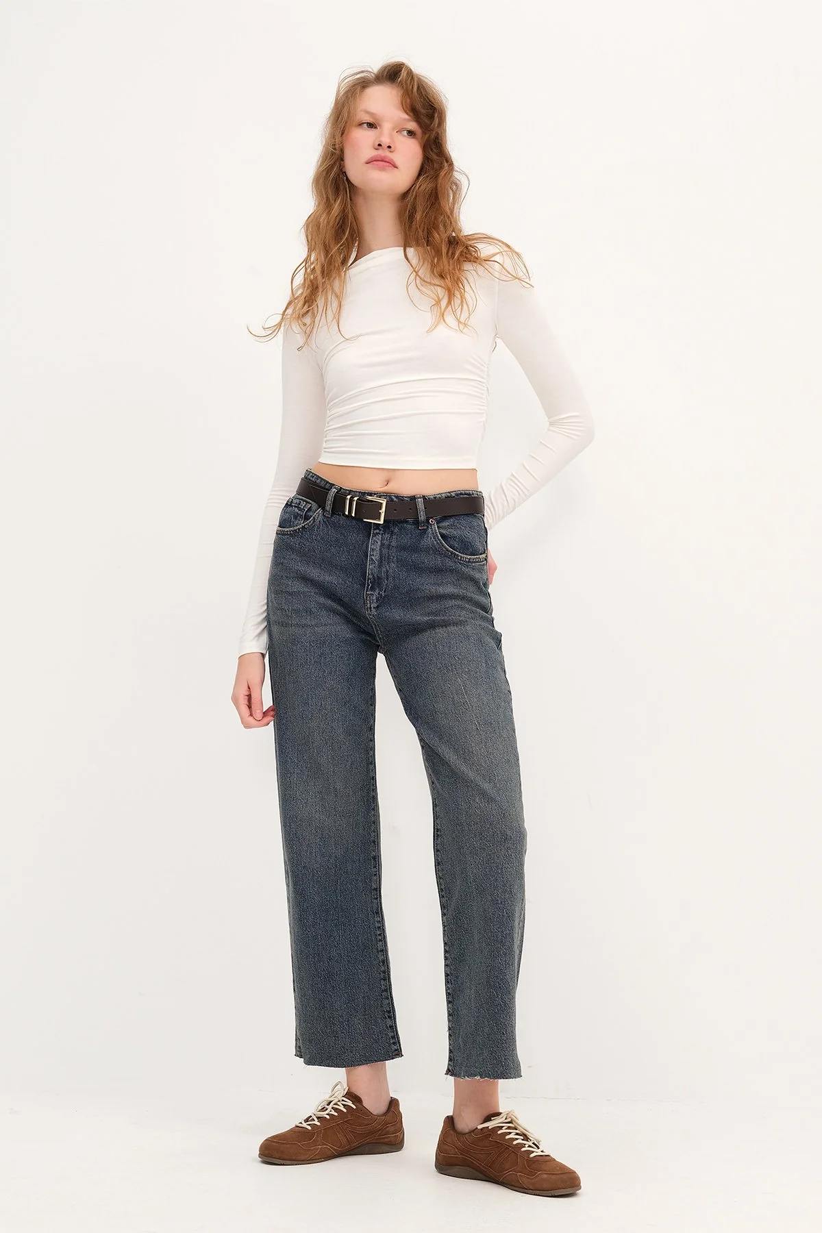 Straight Leg Jeans with Belt - Image 14