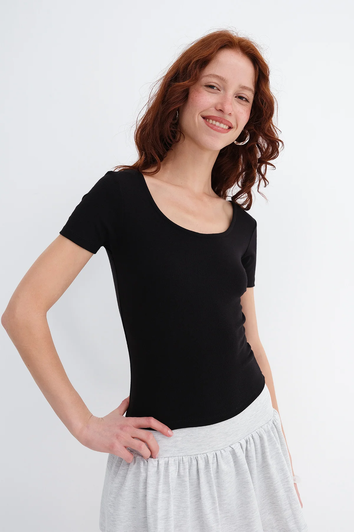 U-neck Modal T-shirt - Image 20