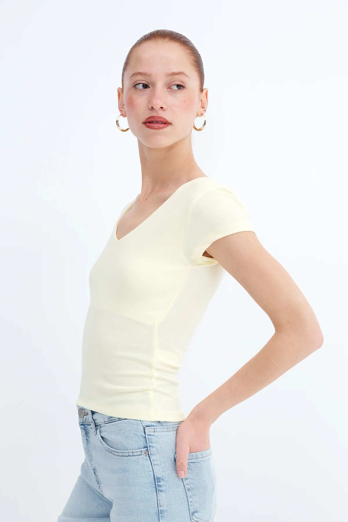 V-Neck Modal T-shirt - Image 25
