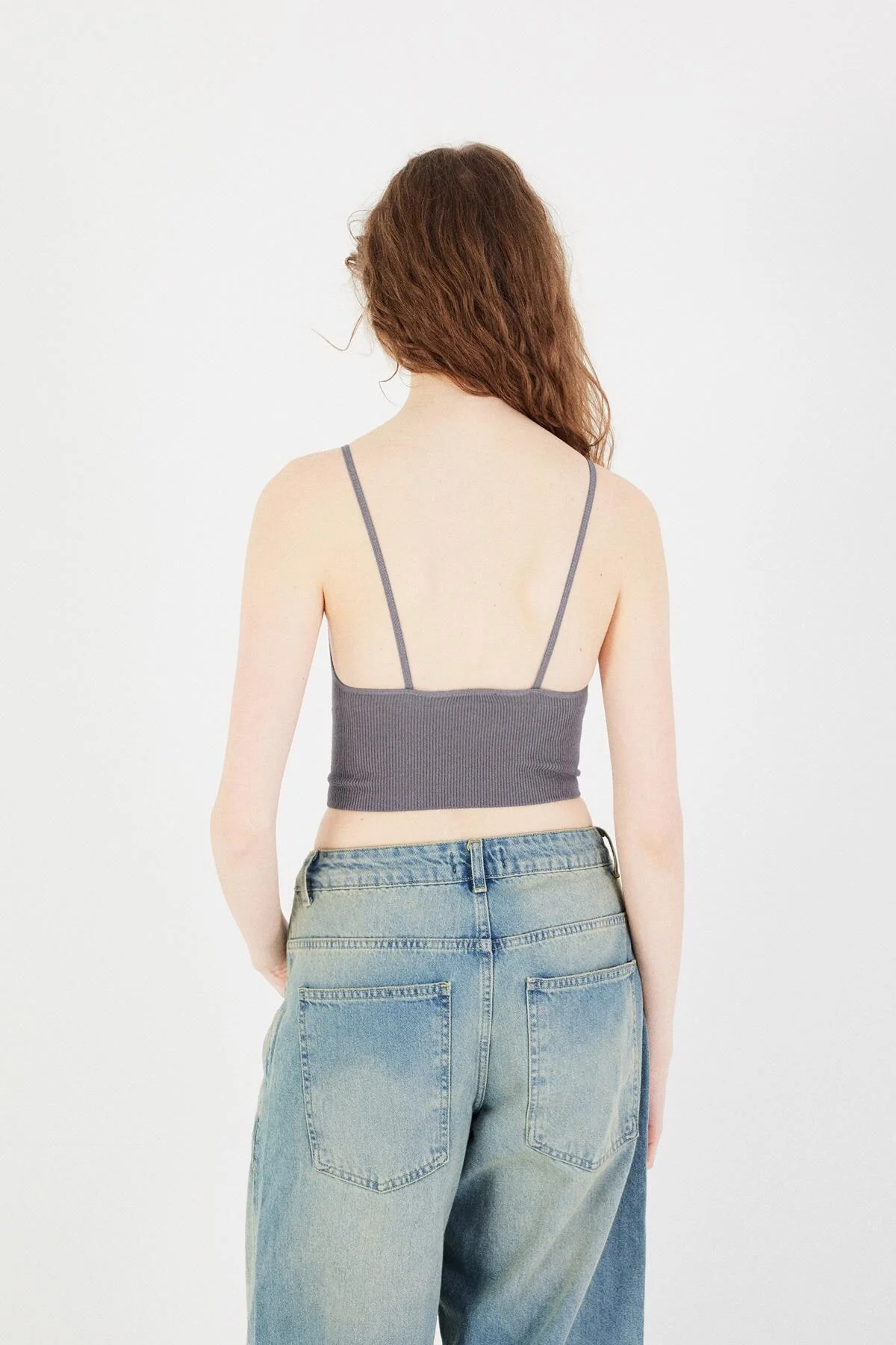 V-Neck Seamless Crop Top - Image 15