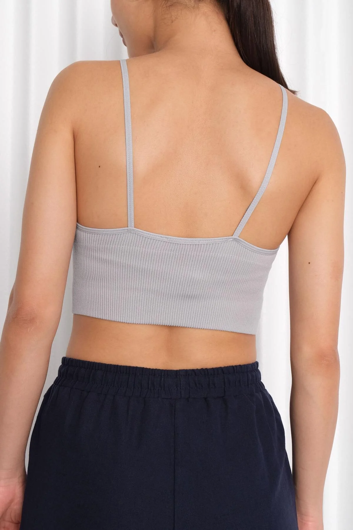 V-Neck Seamless Crop Top - Image 31