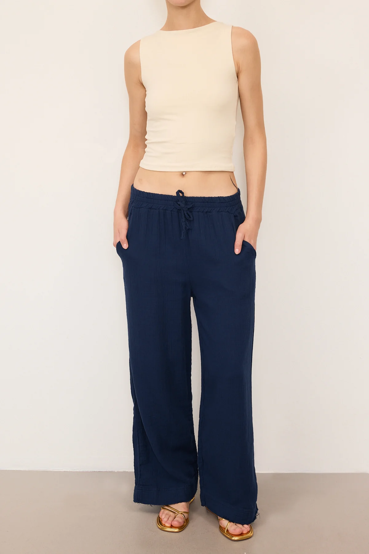 Wide-Leg Trousers With Elastic Waist - Image 30