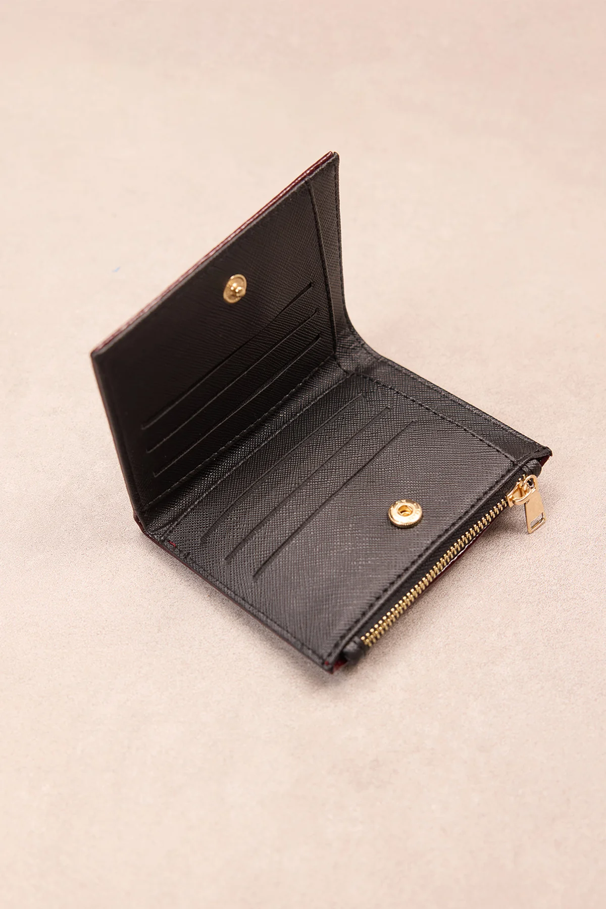 Zippered Snap Closure Wallet - Image 14
